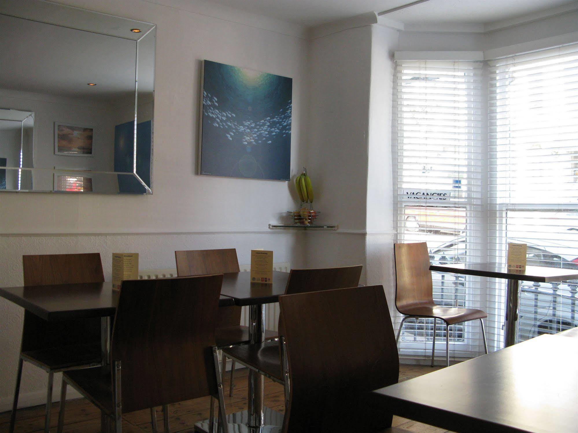 Oyo Lifestyle Hotel Sea Breeze Brighton Luaran gambar